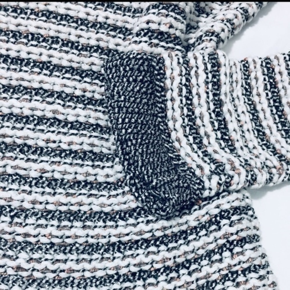 XS Rag & Bone sweater - Picture 4 of 14